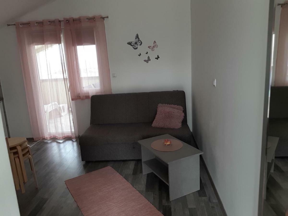 קרלובג Apartmani Verica מראה חיצוני תמונה