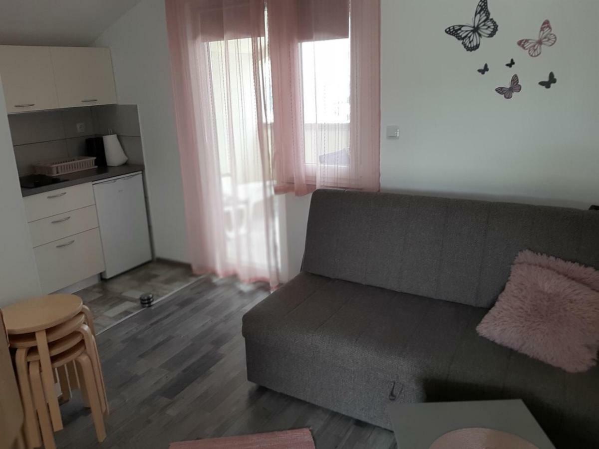 קרלובג Apartmani Verica מראה חיצוני תמונה