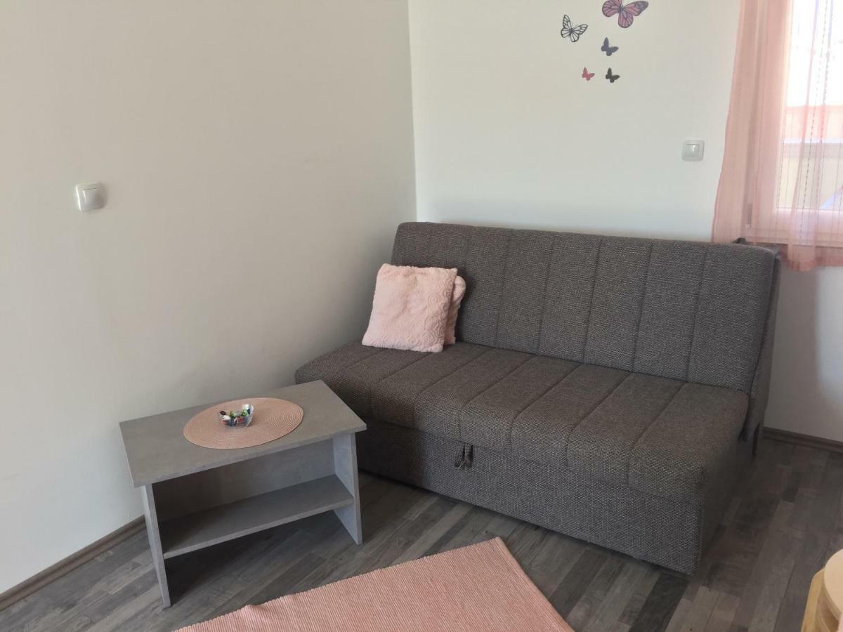 קרלובג Apartmani Verica מראה חיצוני תמונה