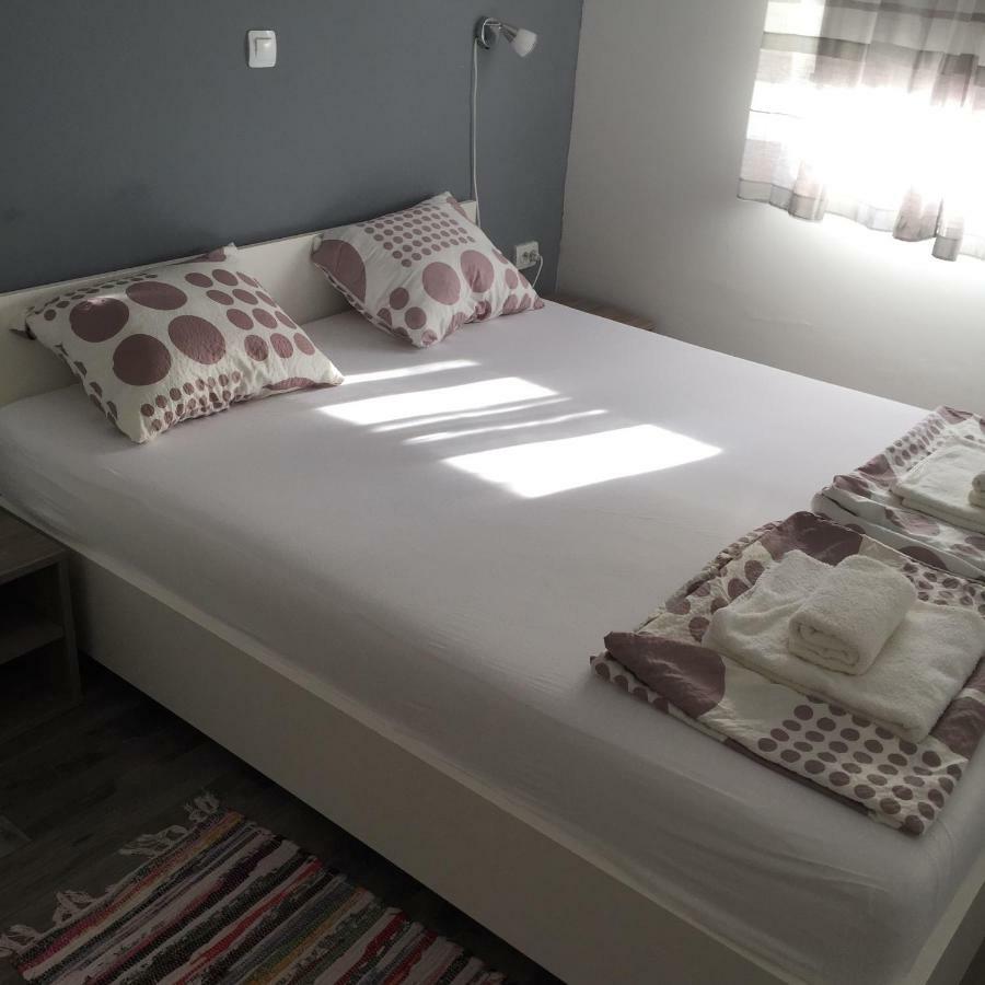 קרלובג Apartmani Verica מראה חיצוני תמונה